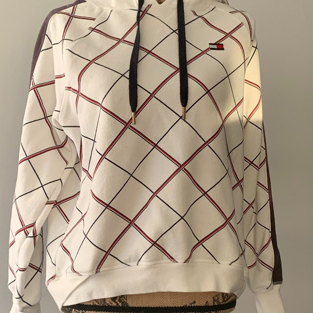 COPY - White Tommy Hilfiger hoodie